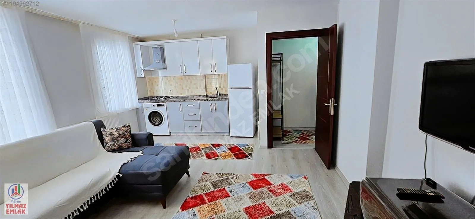 GÖLET İLE ÖZGÜR ÇOÇUK PARKI ARASI CADDE ÜSTÜ 1 artı 1 EŞYALI ARAKAT